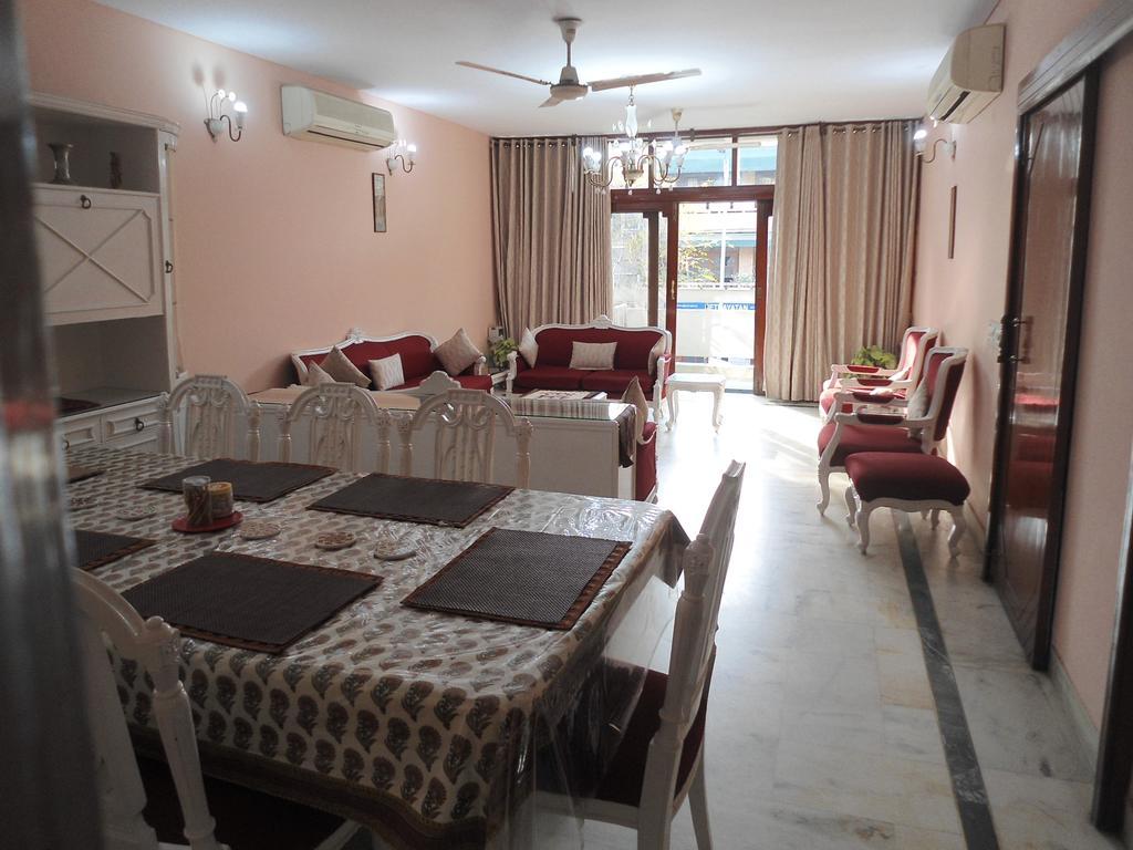 Harmony Suites New Delhi Exterior photo